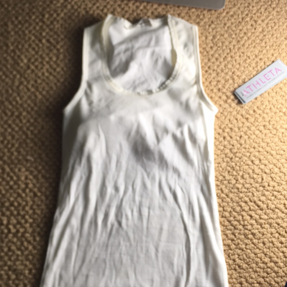 Athleta XS White tank top with shelf bra